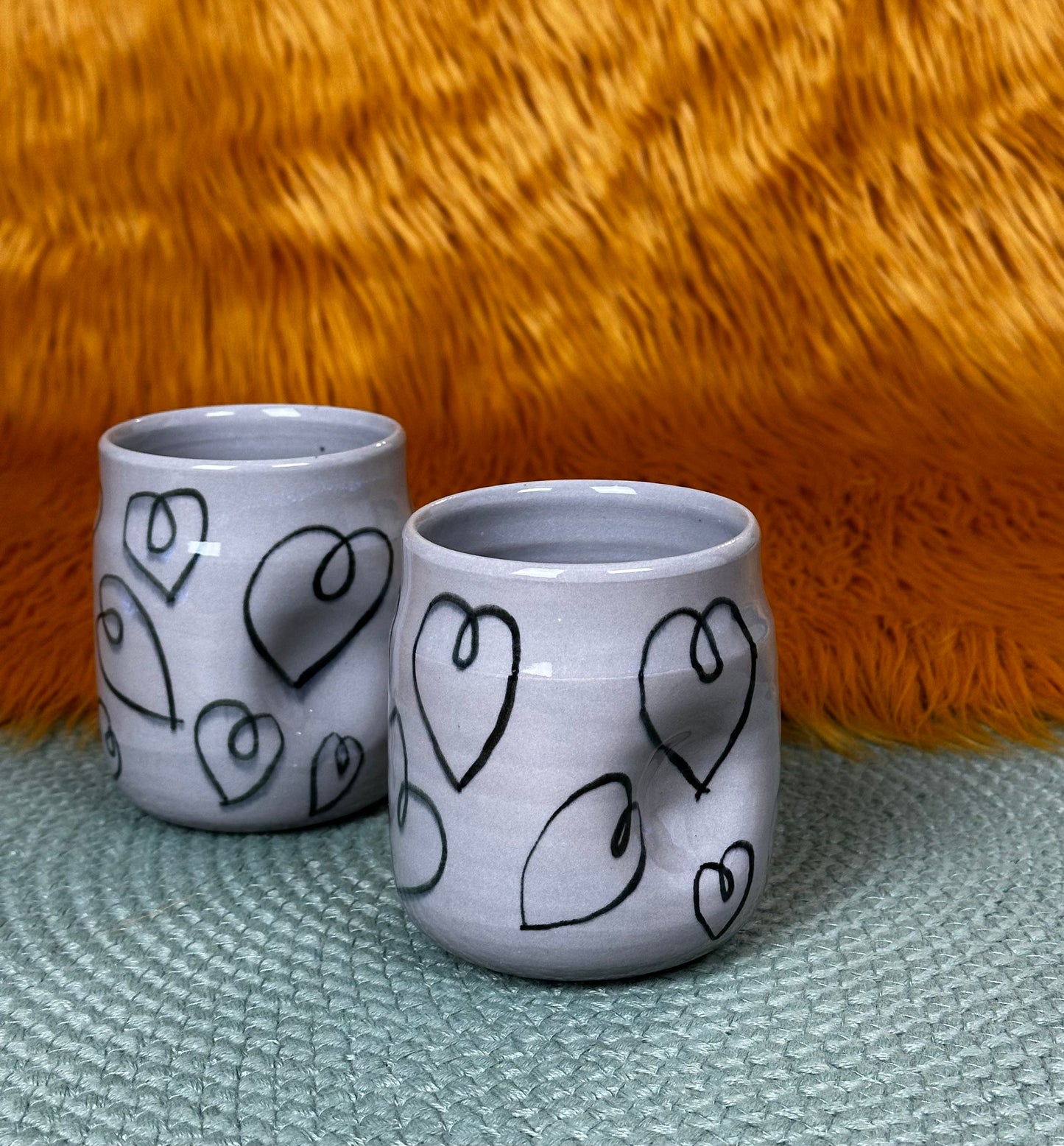Heart Doodle Thumb Cup: Light Gray