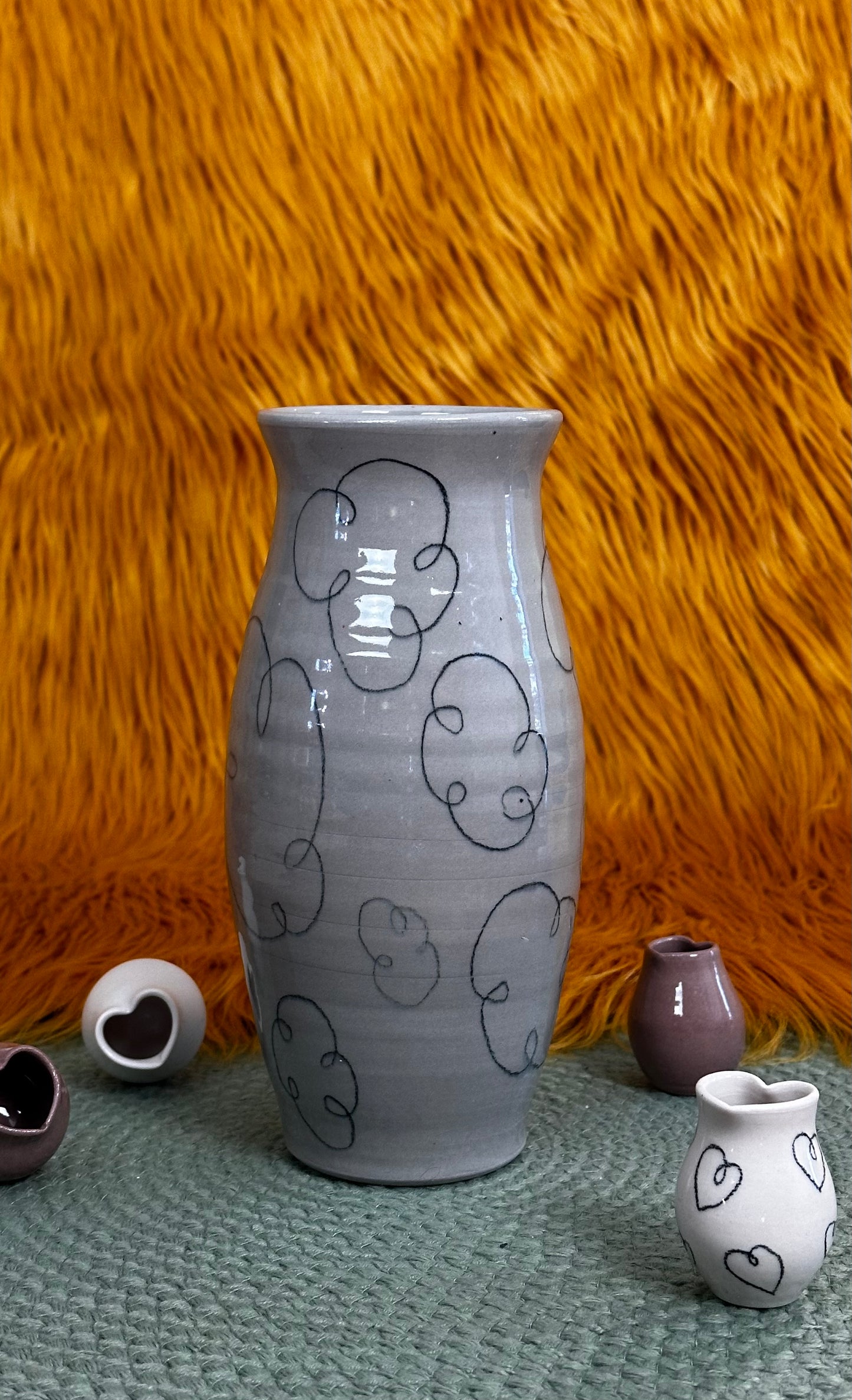 Cloud Scribble Vase: Light Gray 4