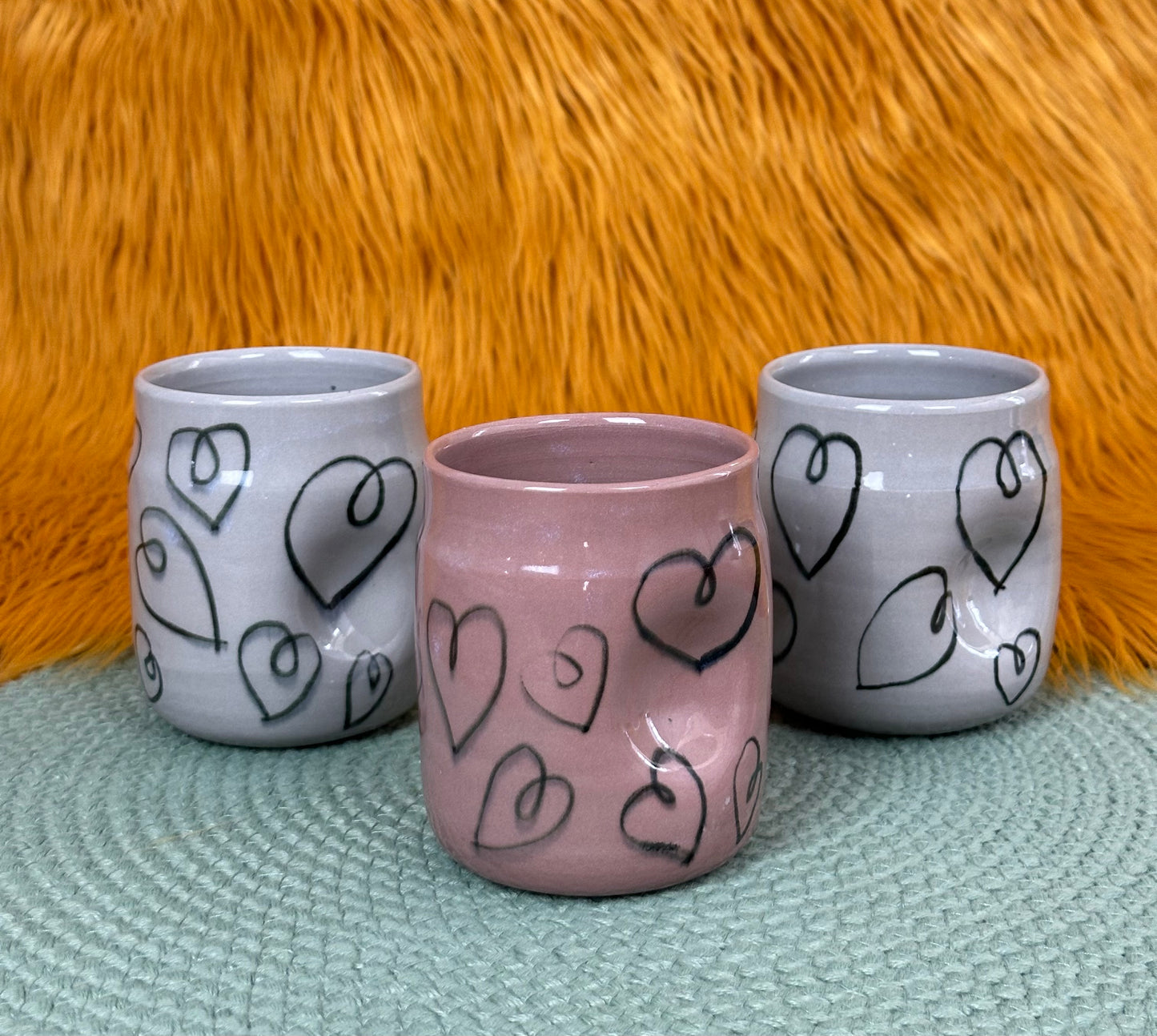 Heart Doodle Thumb Cup: Dark Coral