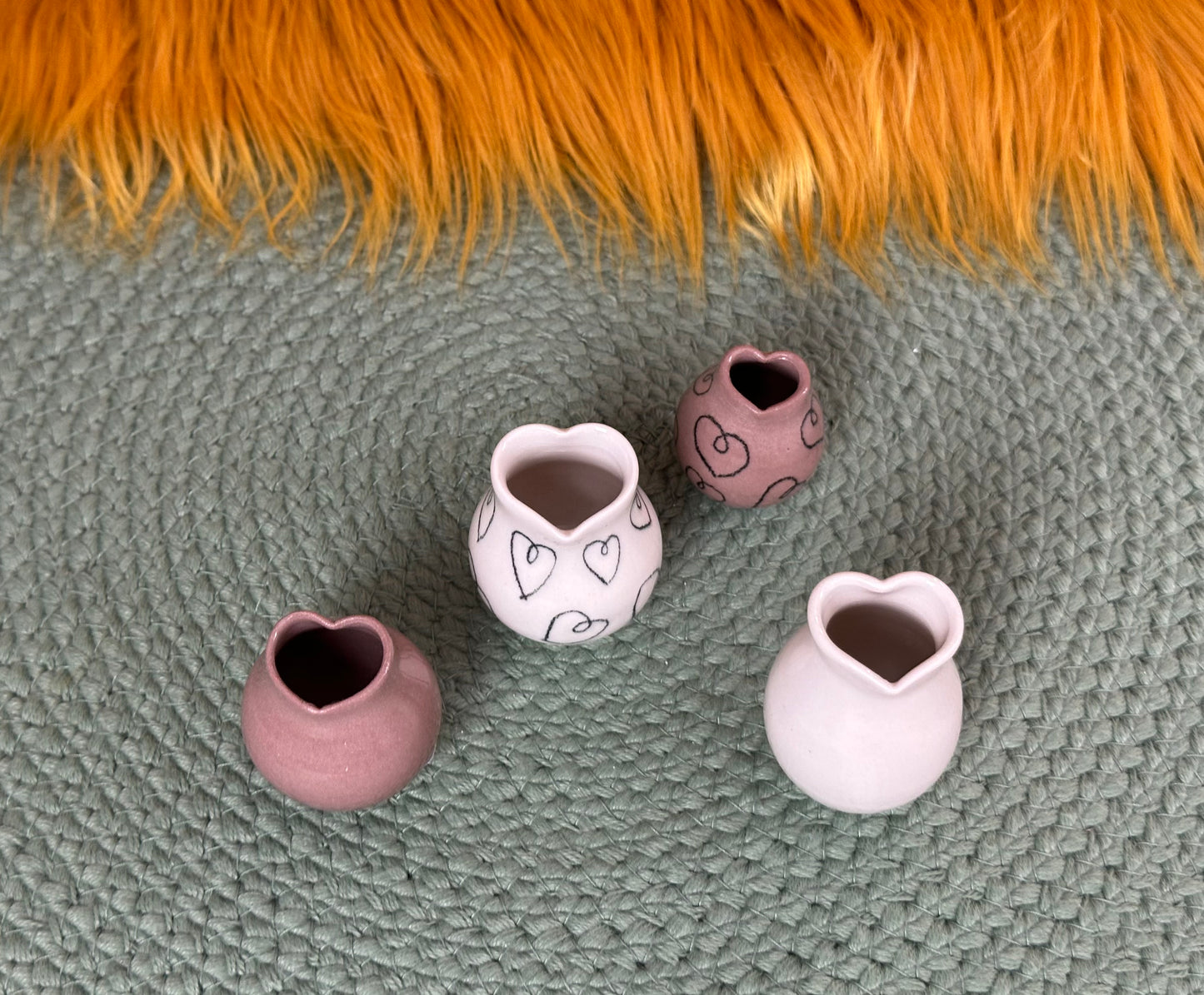 Sweetheart Bud Vase: White